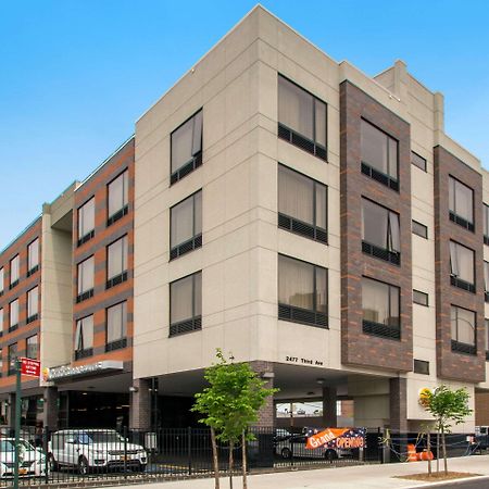 Comfort Inn & Suites Near Stadium New York Bagian luar foto
